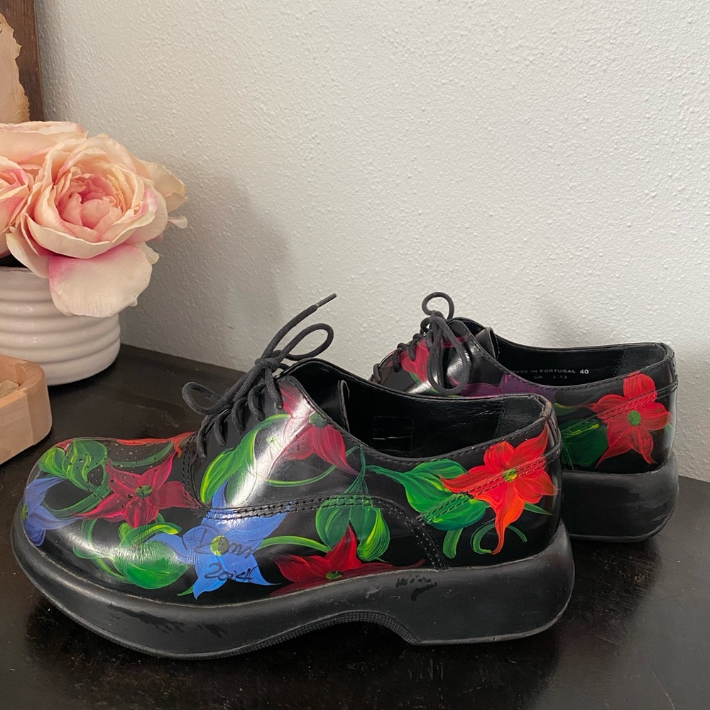 Size 40 Black Dansko Hand Painted Lace-Ups